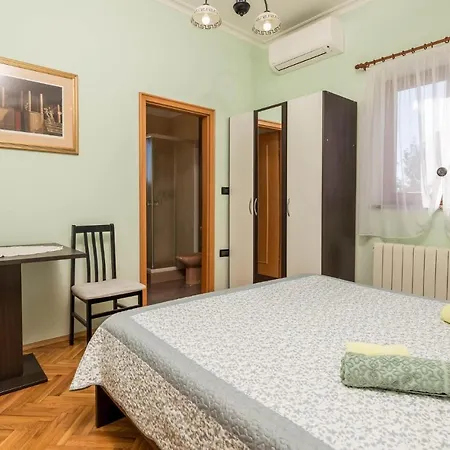 Apartament Awesome In With House Sea View Ičići