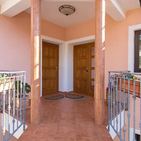 Awesome In With House Sea View Apartament Ičići