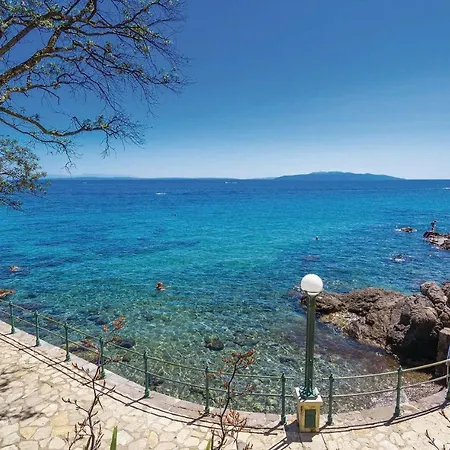Awesome In With House Sea View Apartament Ičići