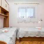 公寓 In Ičići